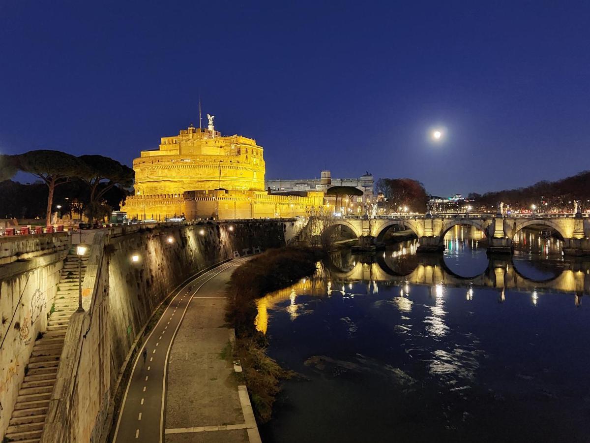 Pantofola Del Papa Luxury At Vatican Apartment Rome Exterior photo